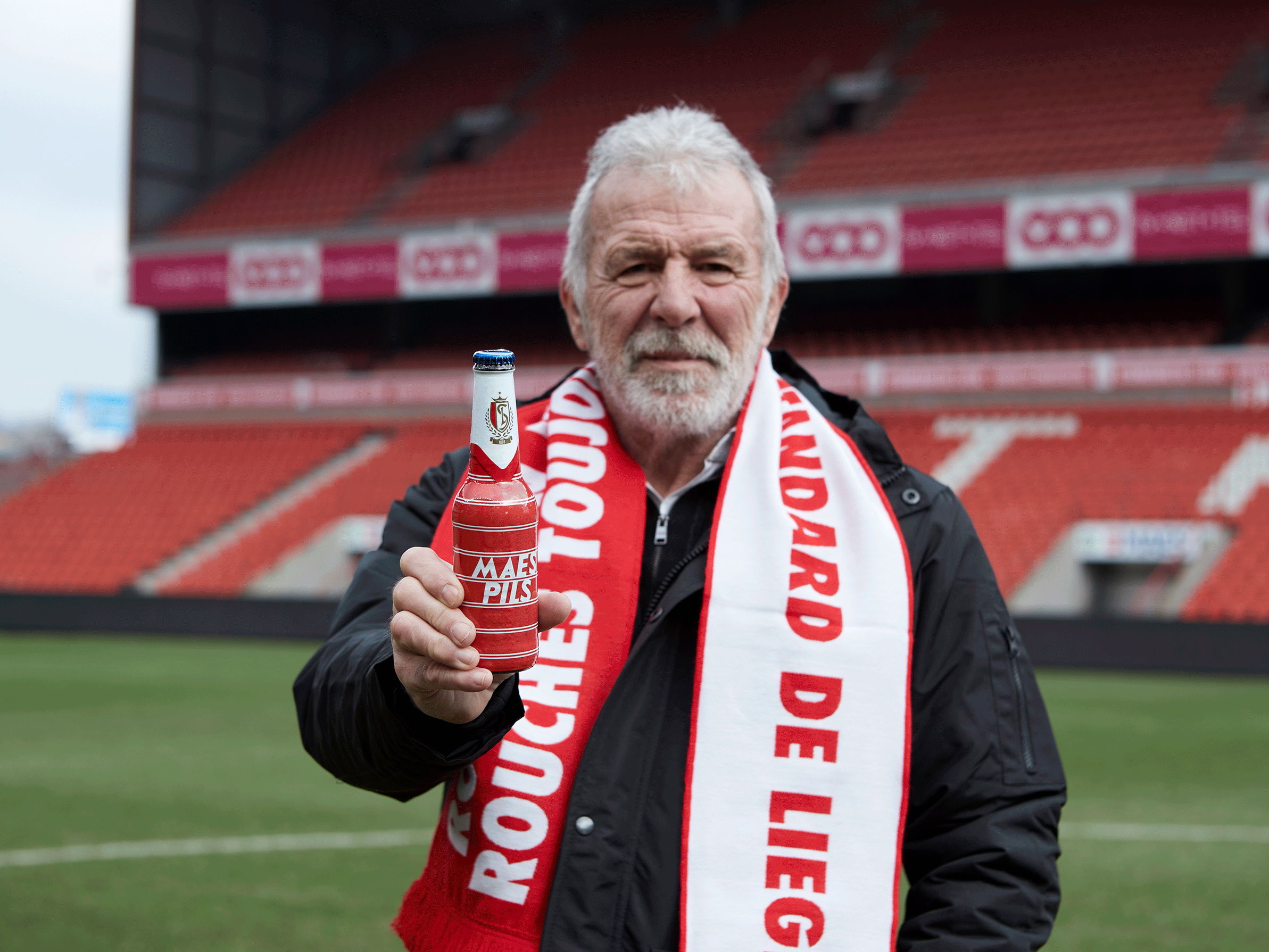 Standard de Liège en Maes lanceren samen een uniek retro bierflesje