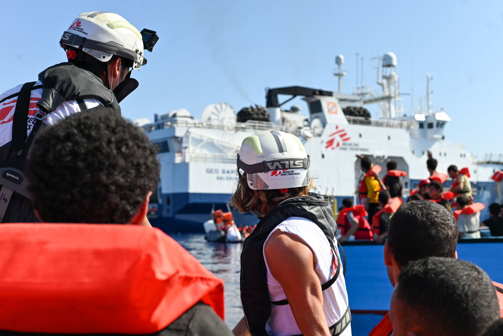 Italia: el nuevo decreto obstruye los esfuerzos de salvamento en el mar y causará más muertes
