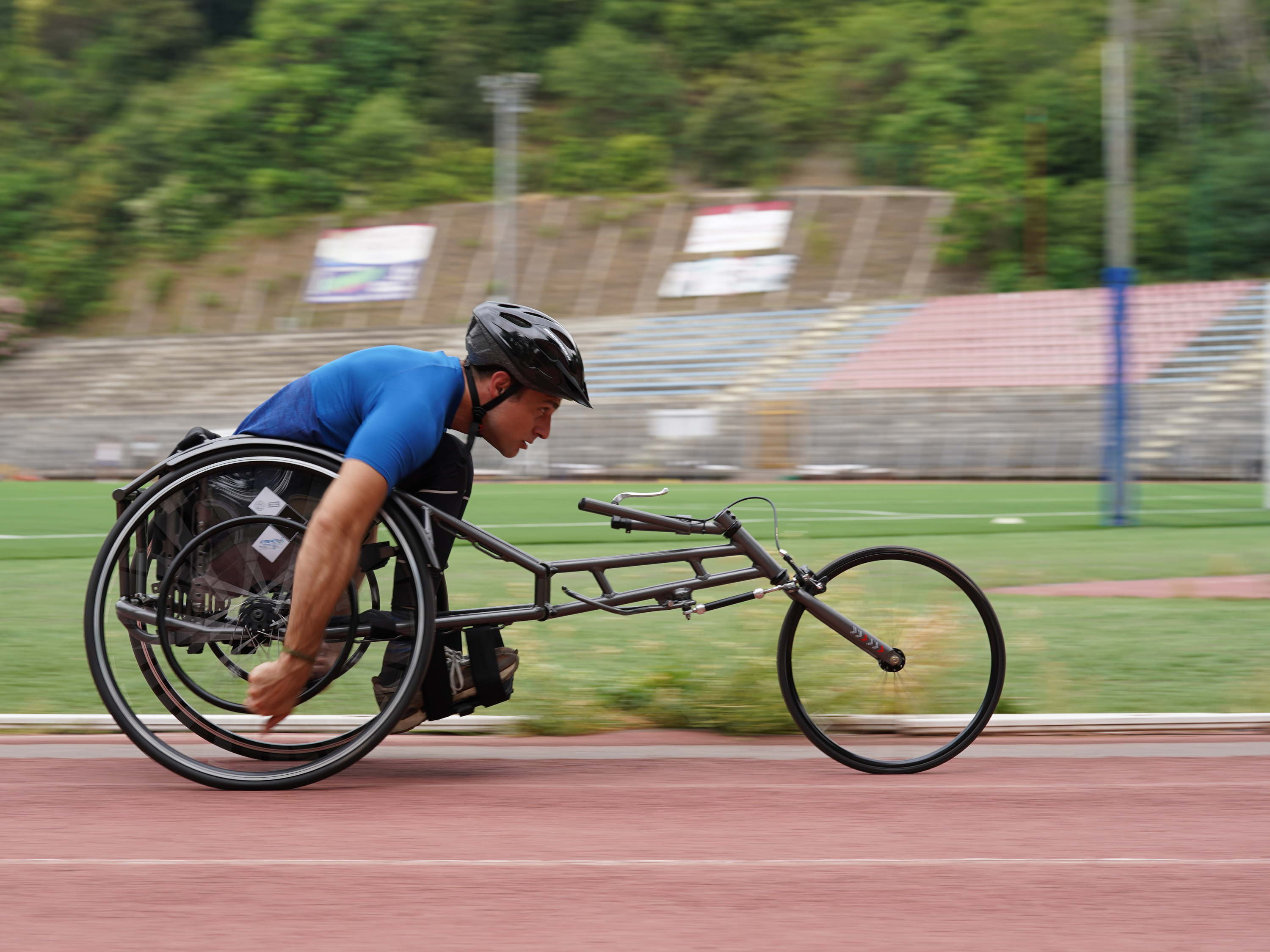 DECATHLON LANCE UNE GAMME PARASPORT