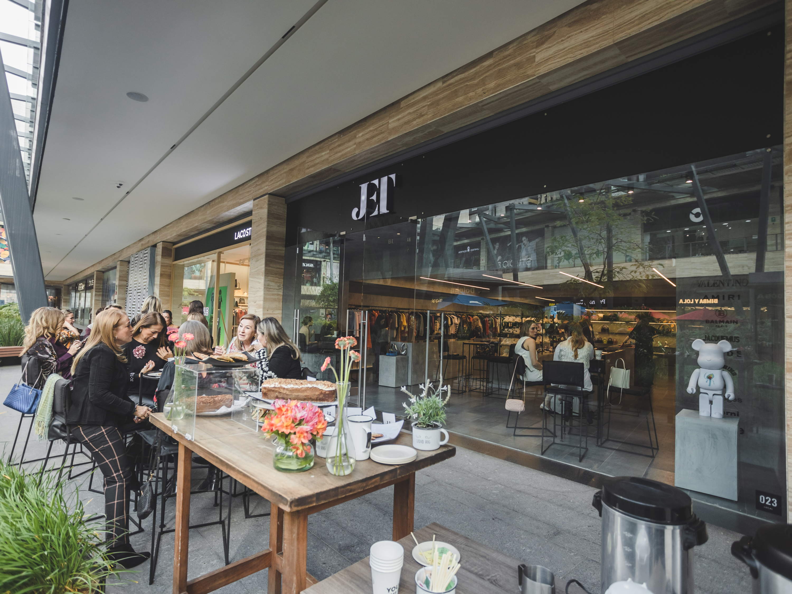 JET arribó a Guadalajara con una nueva boutique