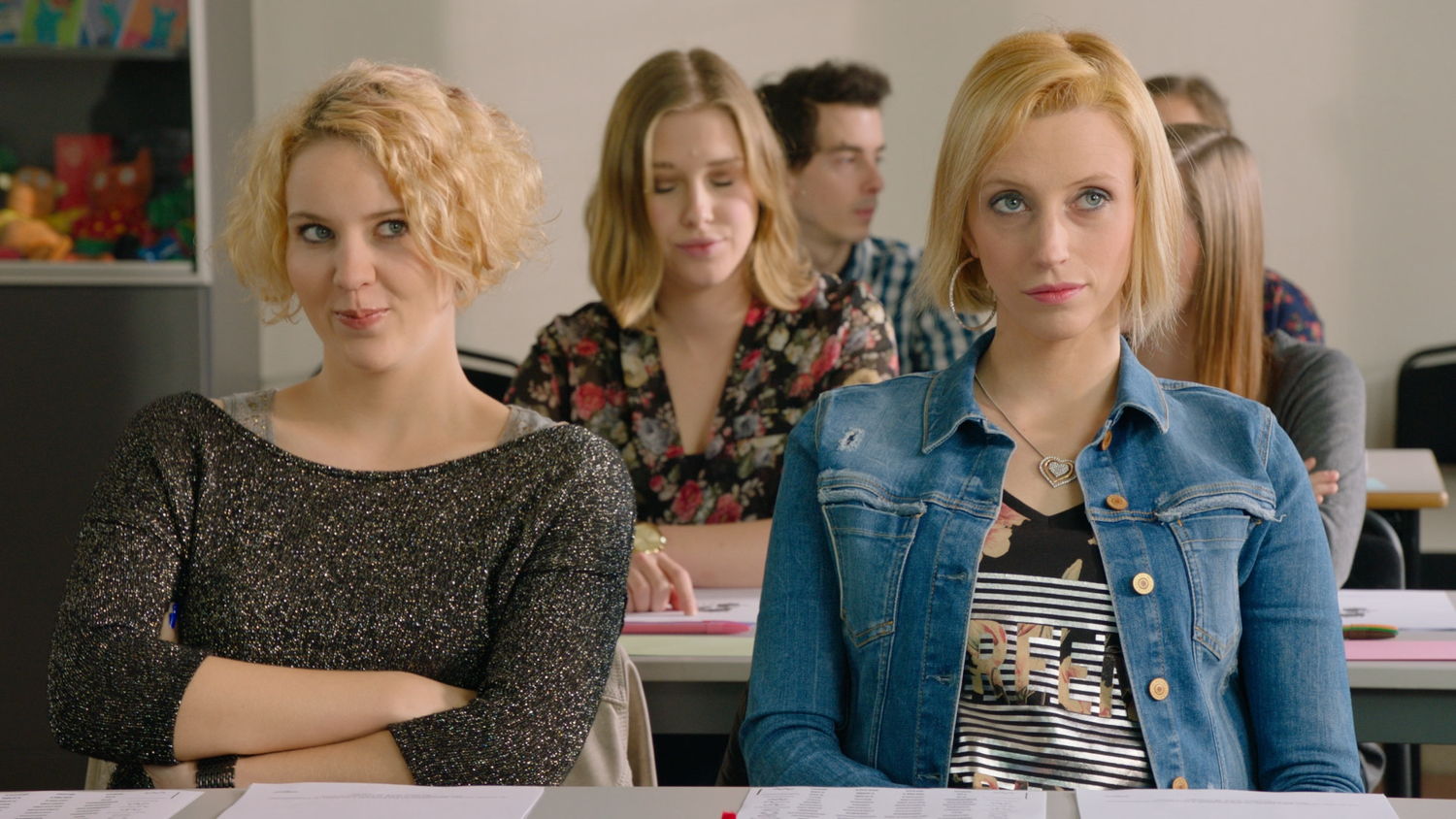 Jessica en Tamara (c) VRT