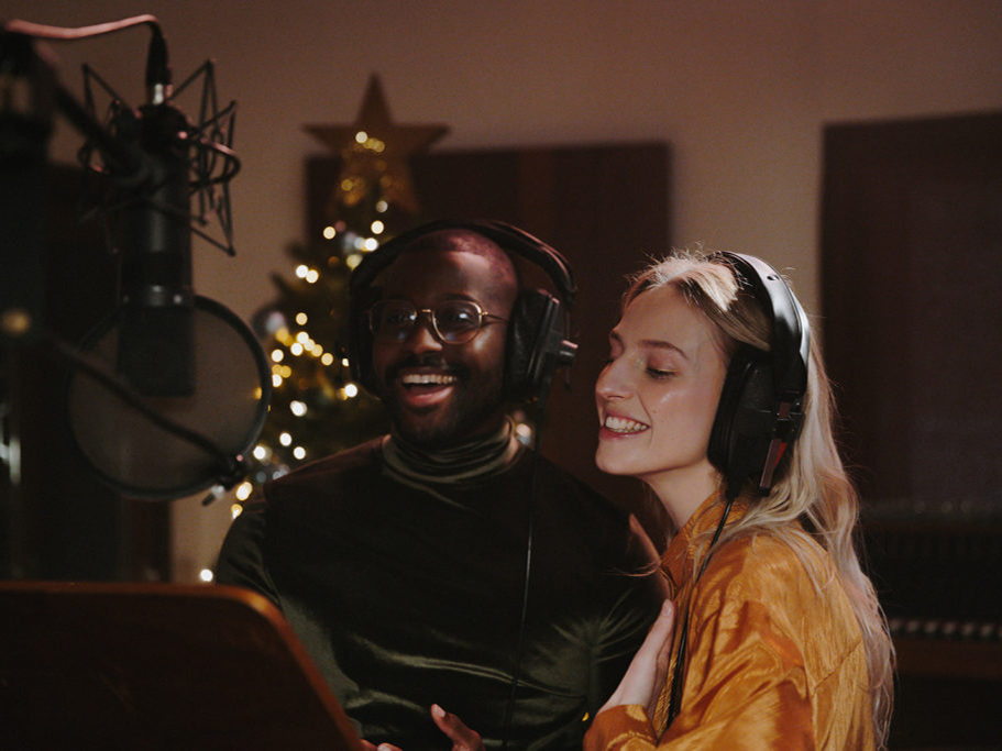 WALKIE TALKIE reçoit  deux European Excellence Awards pour sa campagne Amazon « Delivering Joy ».