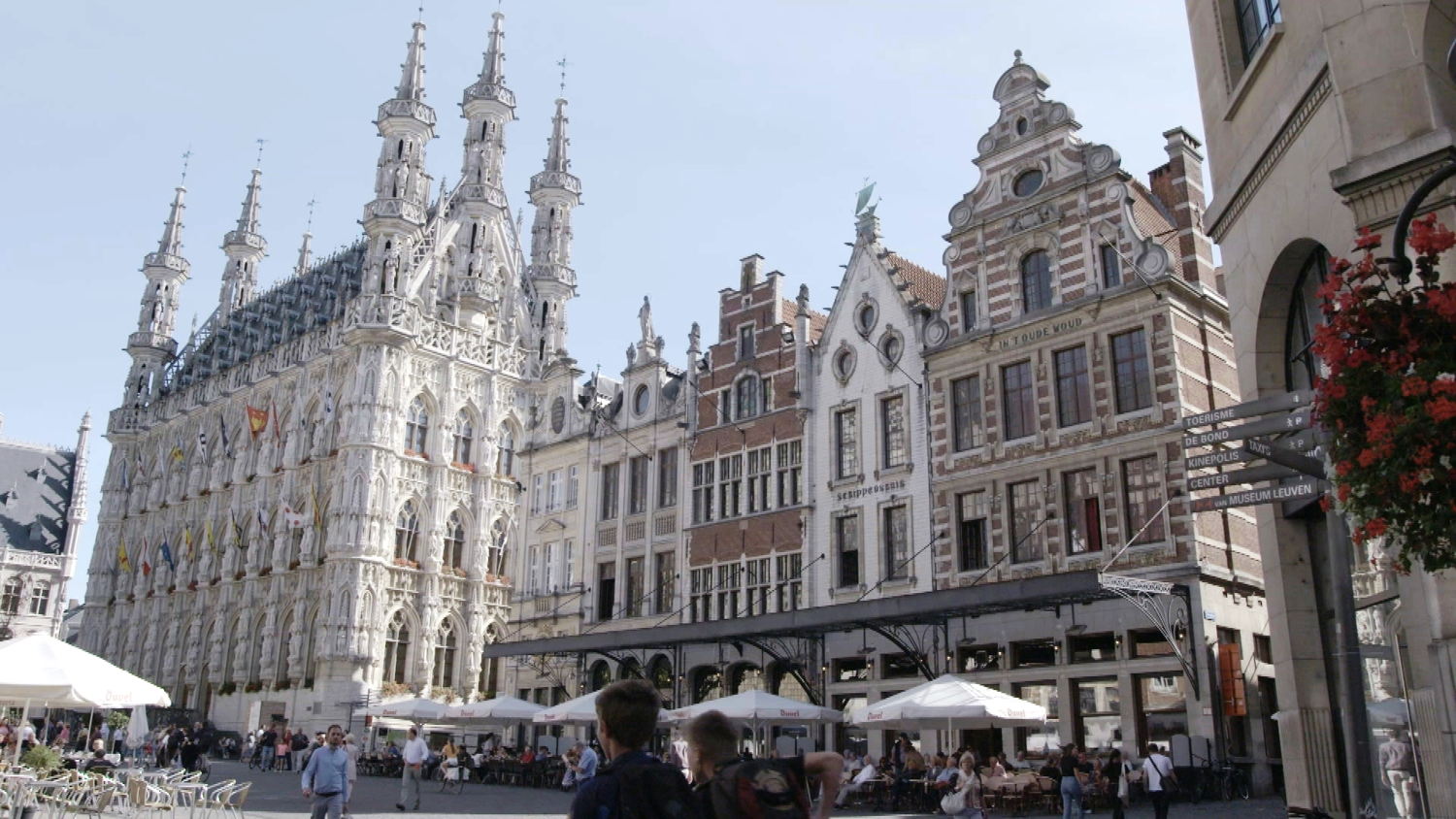 Pano - Parkeren in Vlaanderen - (c) VRT