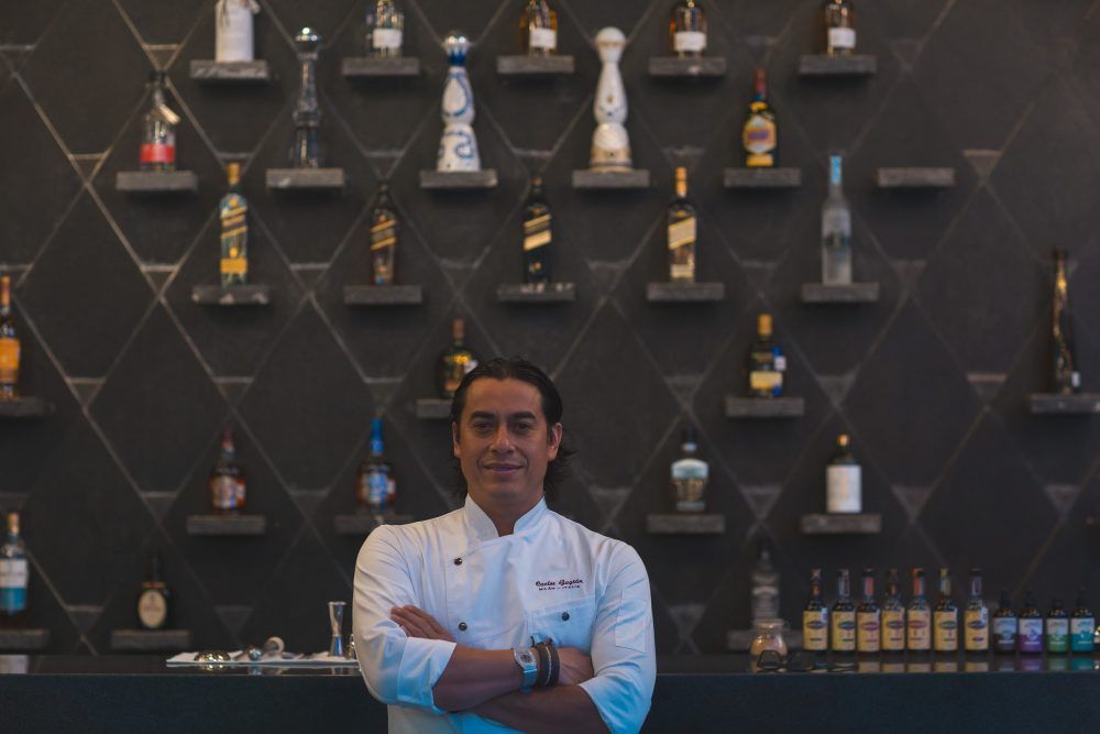 El chef Carlos Gaytán destaca los sabores e ingredientes mexicanos en Ha´.