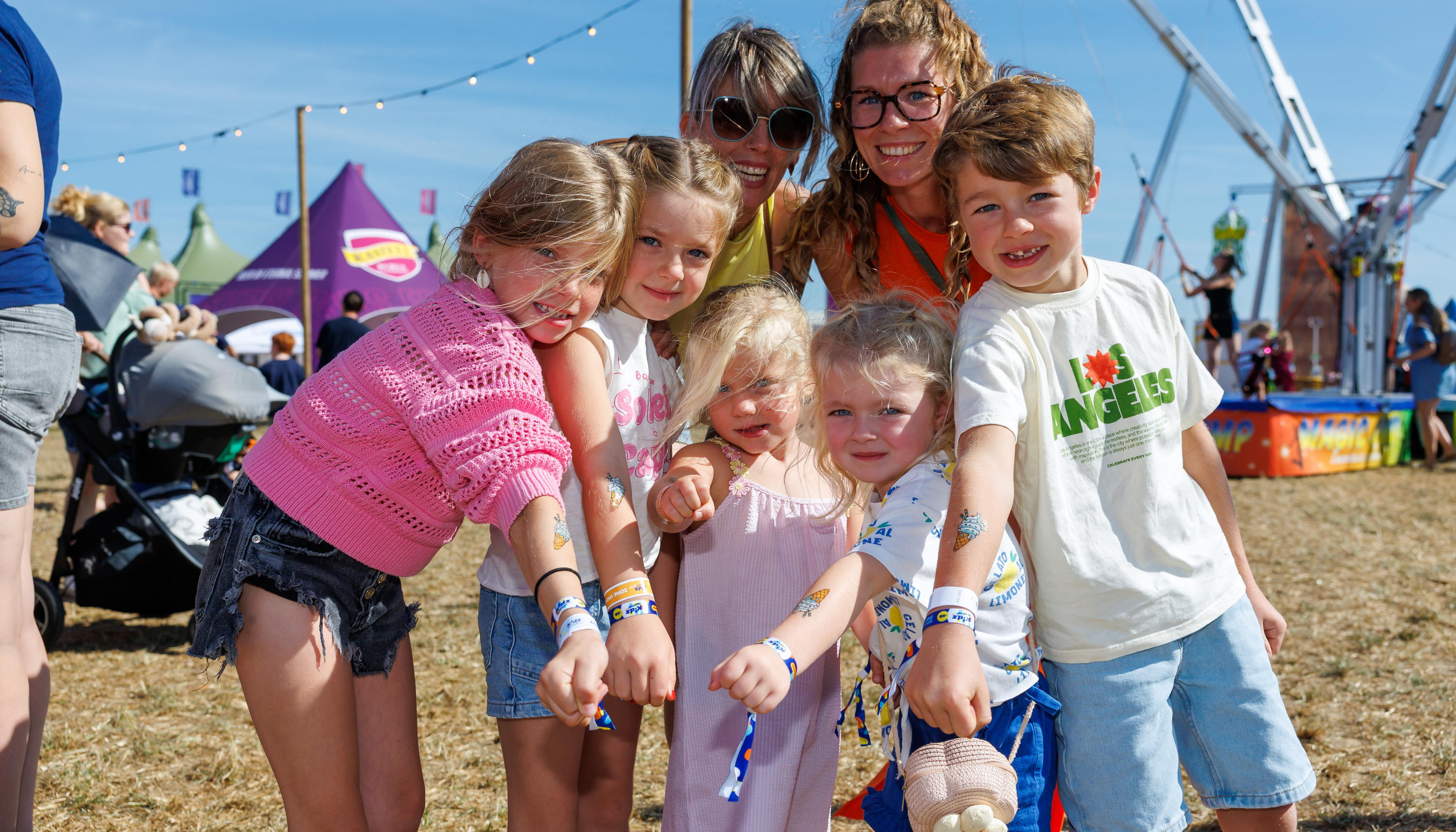 Slimme UV-tattoos waarschuwen bezoekers Kidzfestival van zodra het tijd is om zonnecrème te smeren 