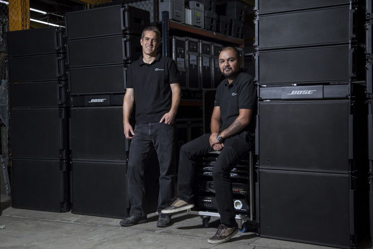 Aymeric Castelein y Miguel Díaz de Castelein Servicios Audiovisuales con el nuevo sistema ShowMatch DeltaQ. 