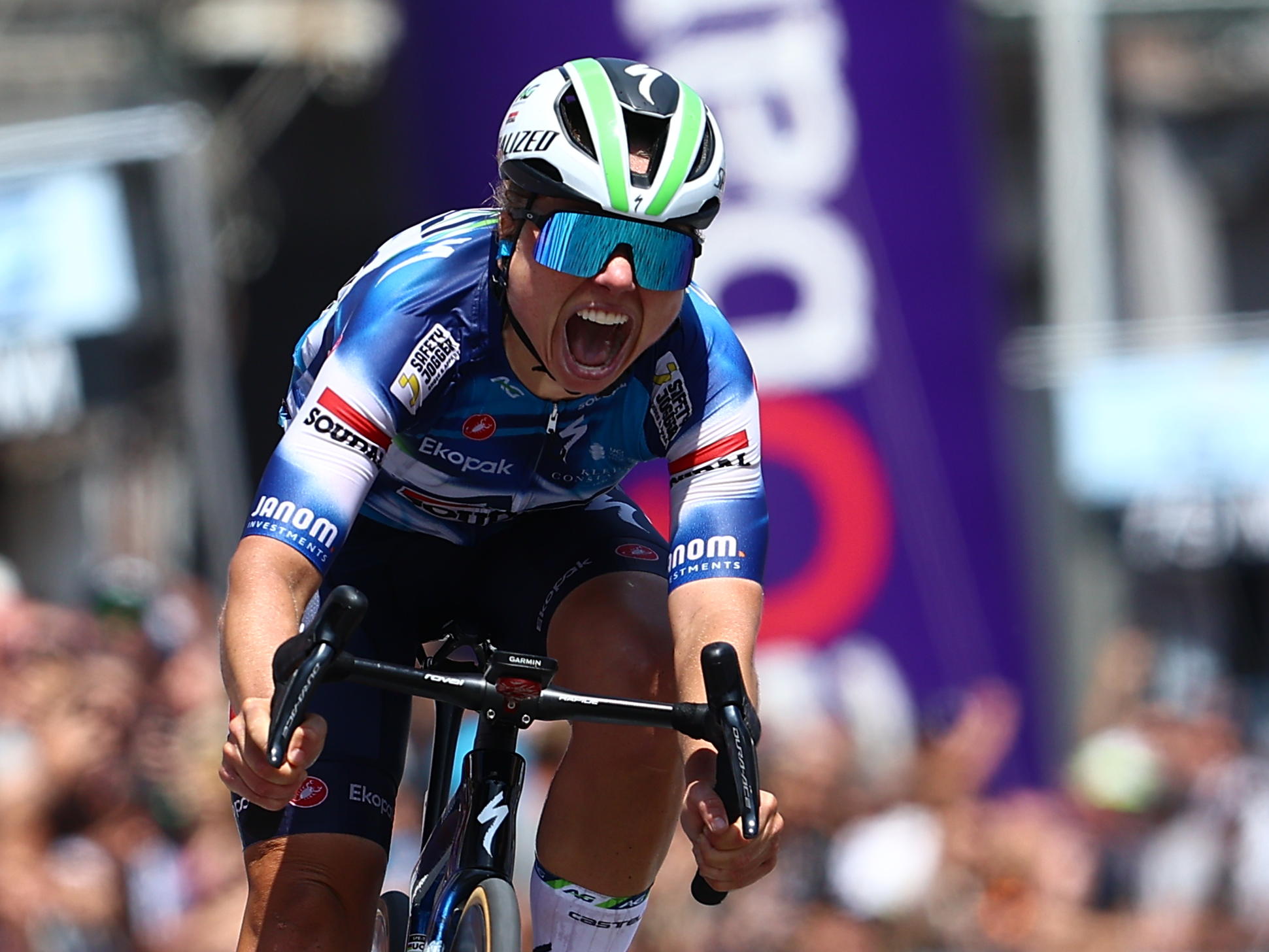 Justine Ghekiere claims title in Belgian Cycling Championship