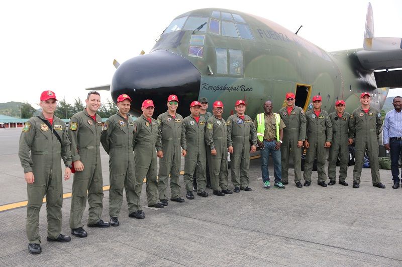 Humanitarian specialists and Members of the National Bolivarian Armed Forces arrive in Saint Lucia 