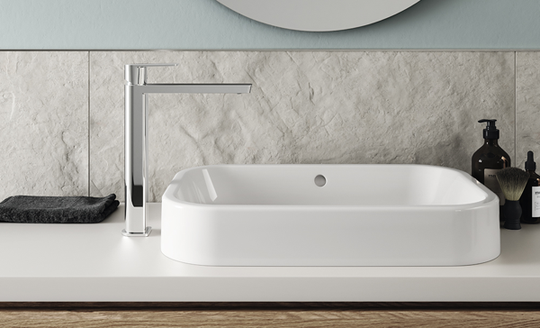 Une salle de bains élégante et durable avec les robinets sans contact HANSASTELA