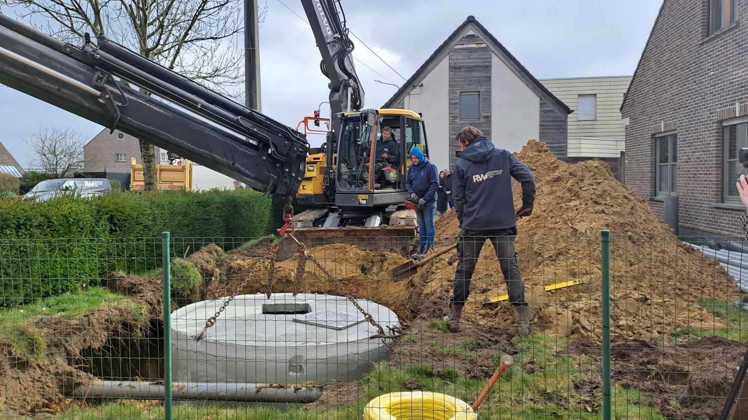 plaatsing regenwaterput