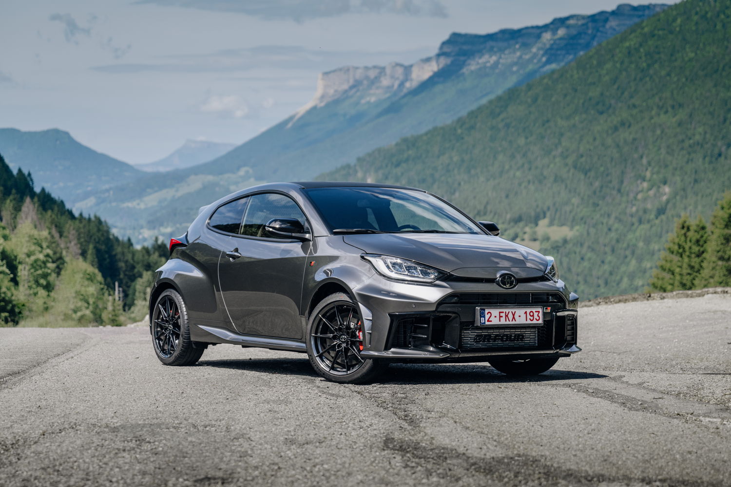 2024_GR Yaris_Manual_Precious Metal_DPL_Static__003