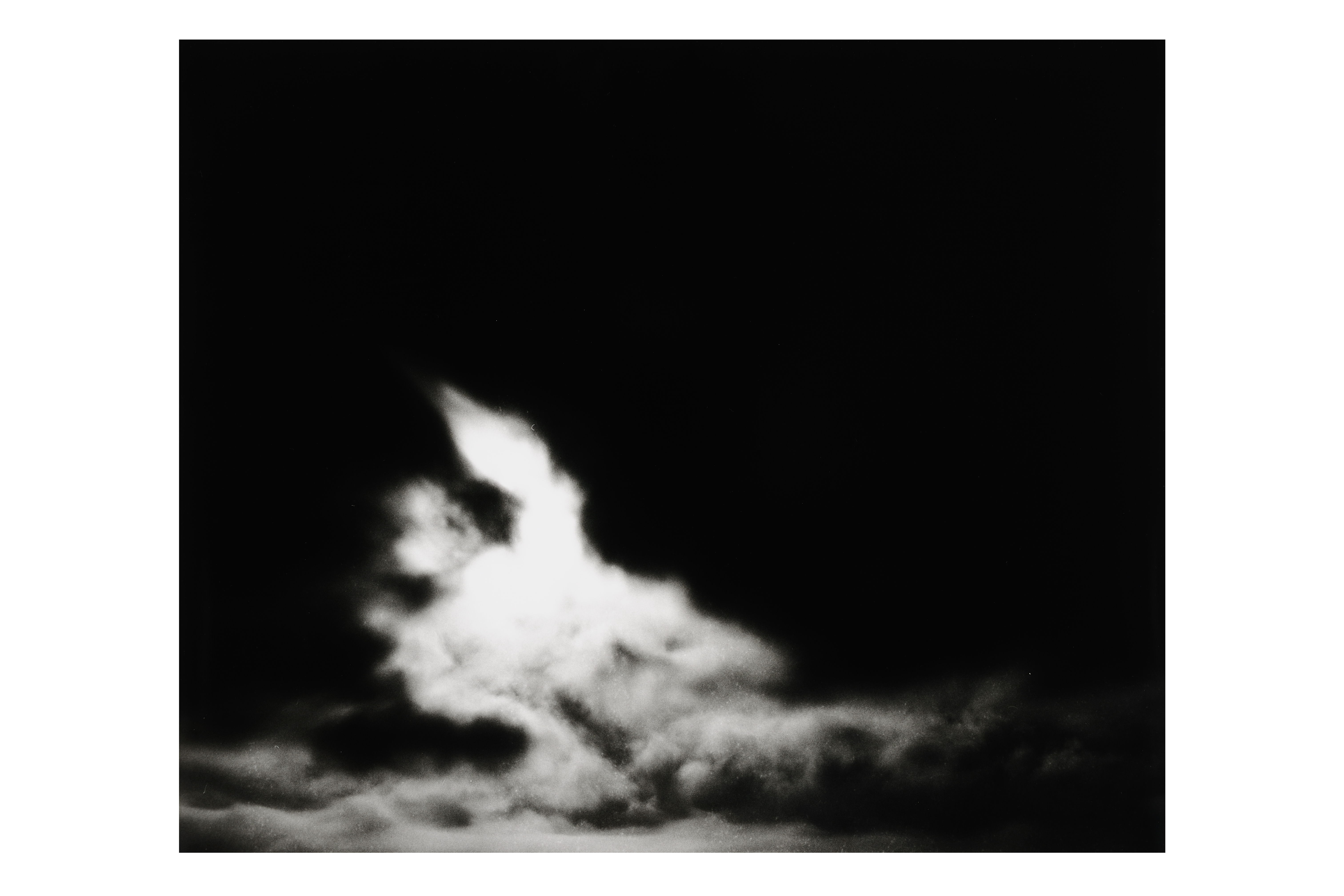أكوب قانلجيان. "Dreamlife in the Dark I"، ٢٠١٥. طباعة بجيلاتين الفضّة، ٥٠ x ٦٠ سم. بإذن من الفنان.