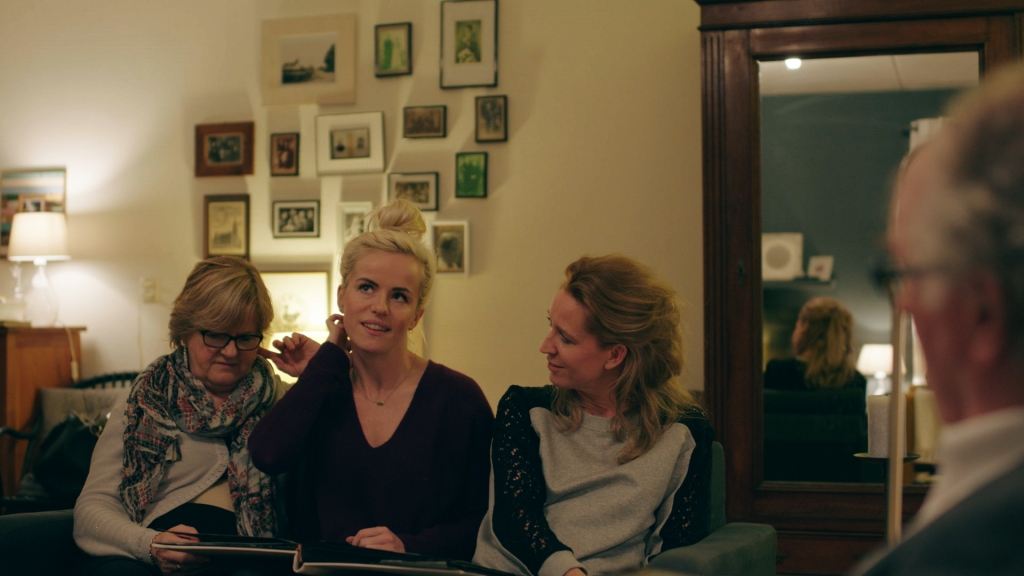 Cath Luyten en Josje
Buurman, wat doet u nu? (c) VRT