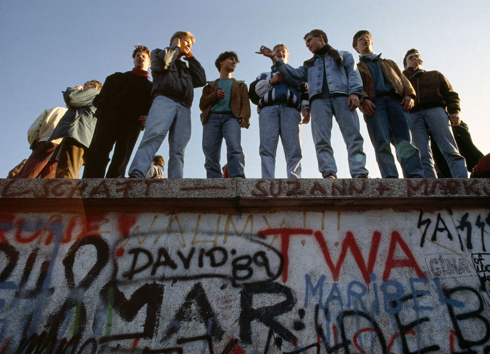 Fall of the Berlin Wall. AKG668165 © akg-images / Pansegrau