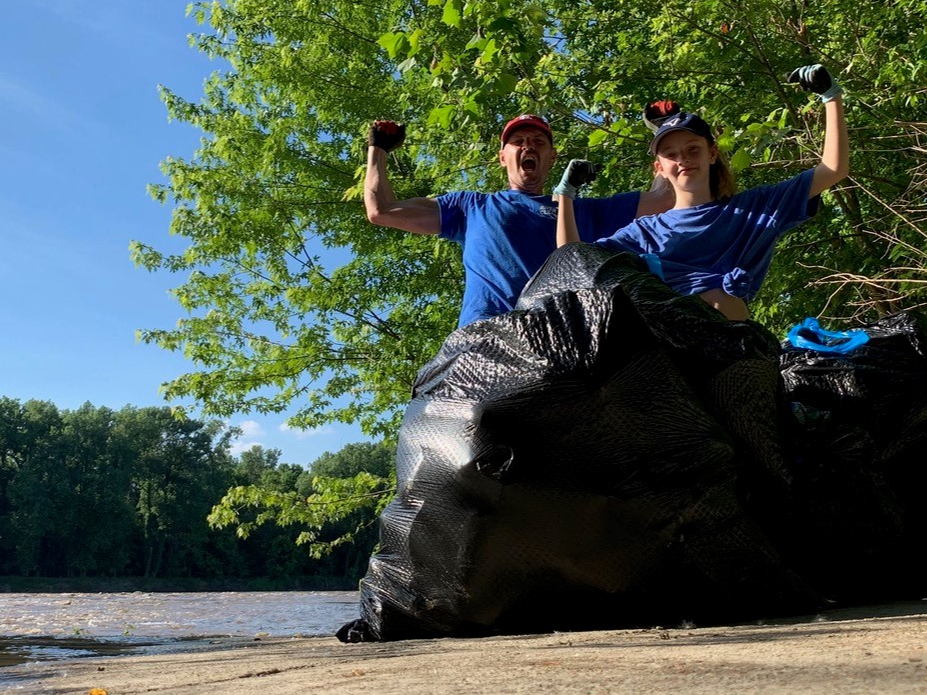 More than 1000 participants roll up their sleeves for #rivercleanupchallenge