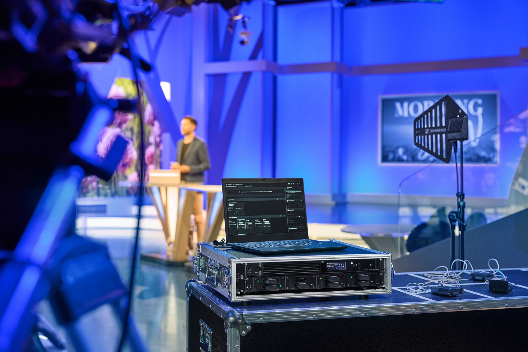 Nu leverbaar: Bezoekers van InfoComm 2025 kunnen zelf ervaren hoe ongekend eenvoudig Spectera het gebruik maakt van draadloze microfoons, IEM’s en bedieningsdata, allemaal via één enkel RF-kanaal en bodypack Nu leverbaar: Bezoekers van InfoComm 2025 kunnen zelf ervaren hoe ongekend eenvoudig Spectera het gebruik maakt van draadloze microfoons, IEM’s en bedieningsdata, allemaal via één enkel RF-kanaal en bodypack