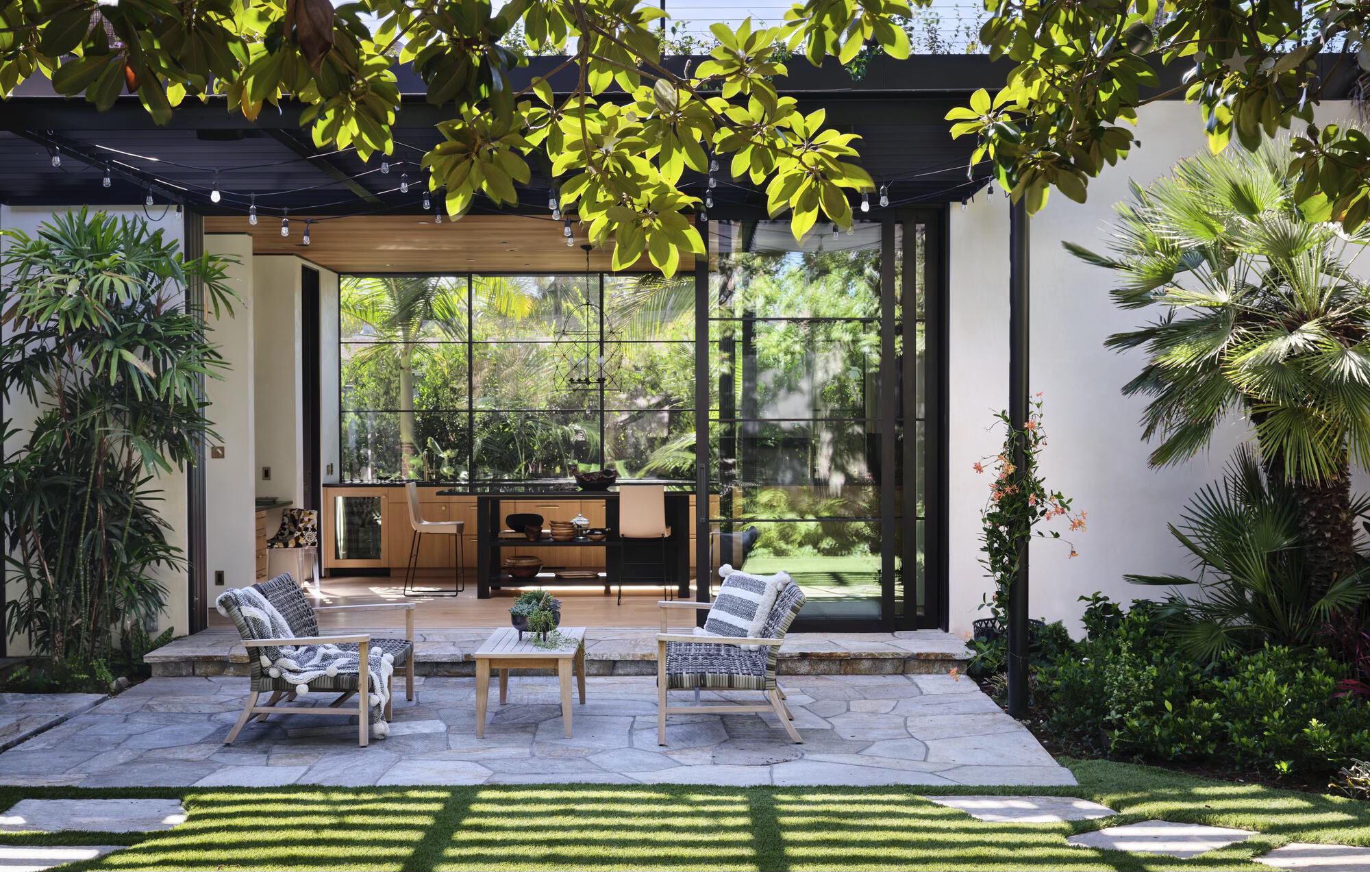 Palms Residence - Photo Credit: Trevor Tondro Palms Residence - Photo Credit: Trevor Tondro