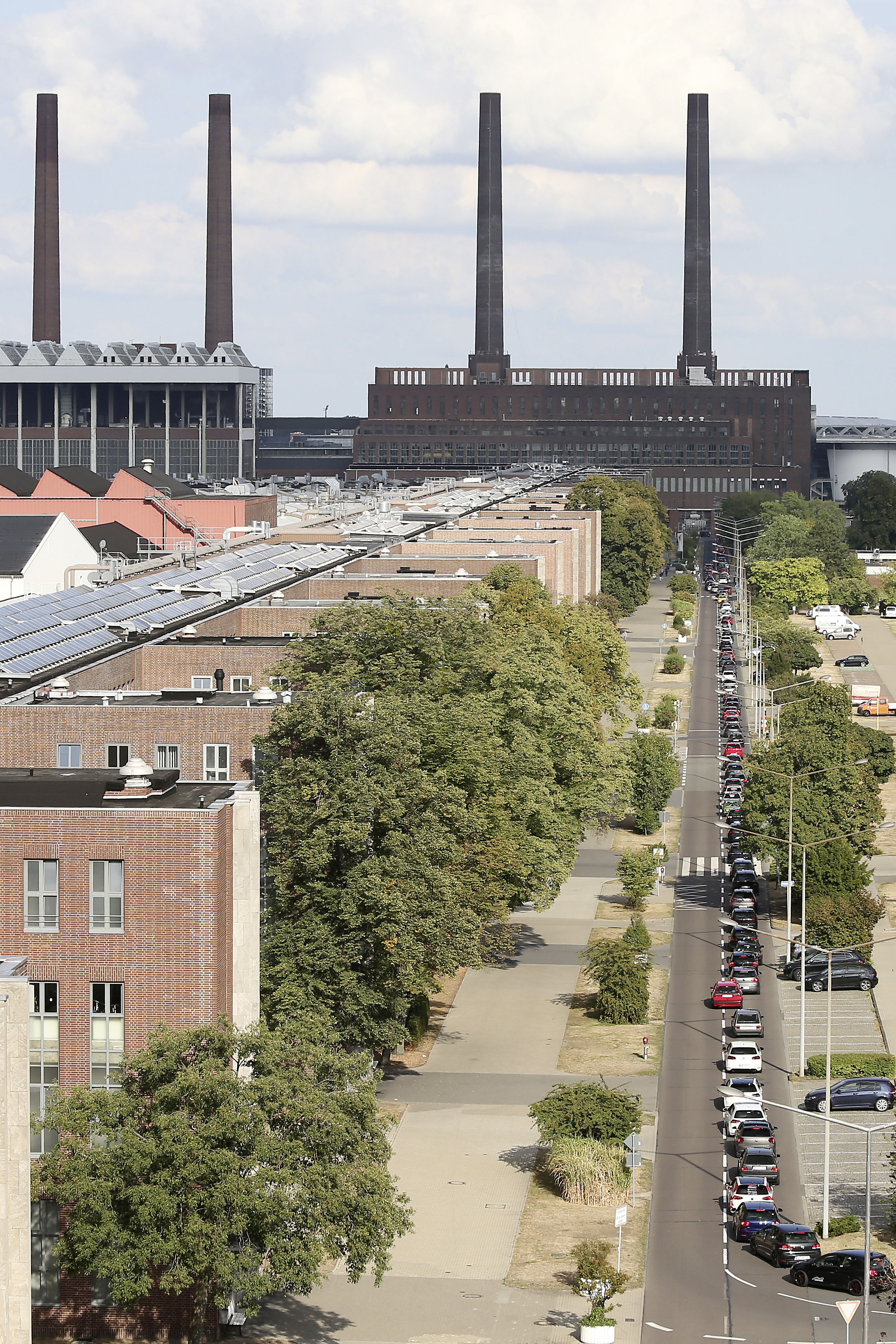 Conclusión exitosa: El convoy GTI convoy a través de las instalaciones en Wolfsburg.