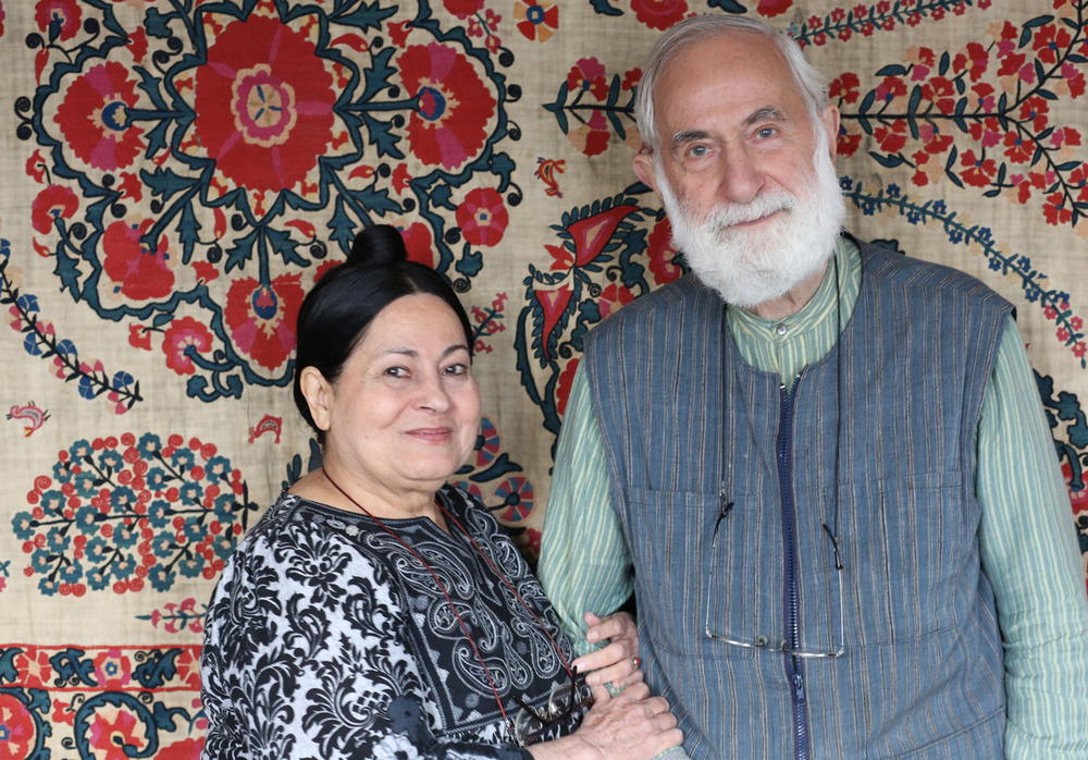 Roland et Sabrina Michaud chez eux à Paris en 2015.