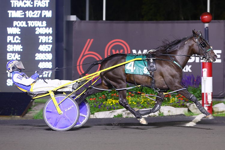 Jimmy Freight winning the Preferred 2. (New Image Media)