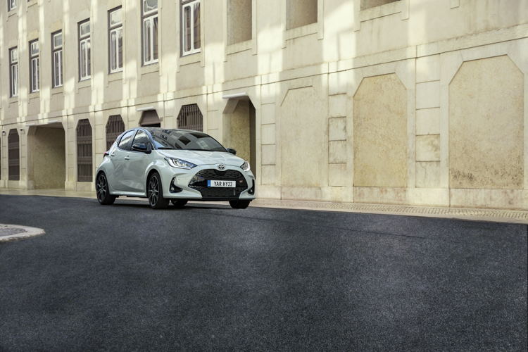 Toyota Yaris hybrid