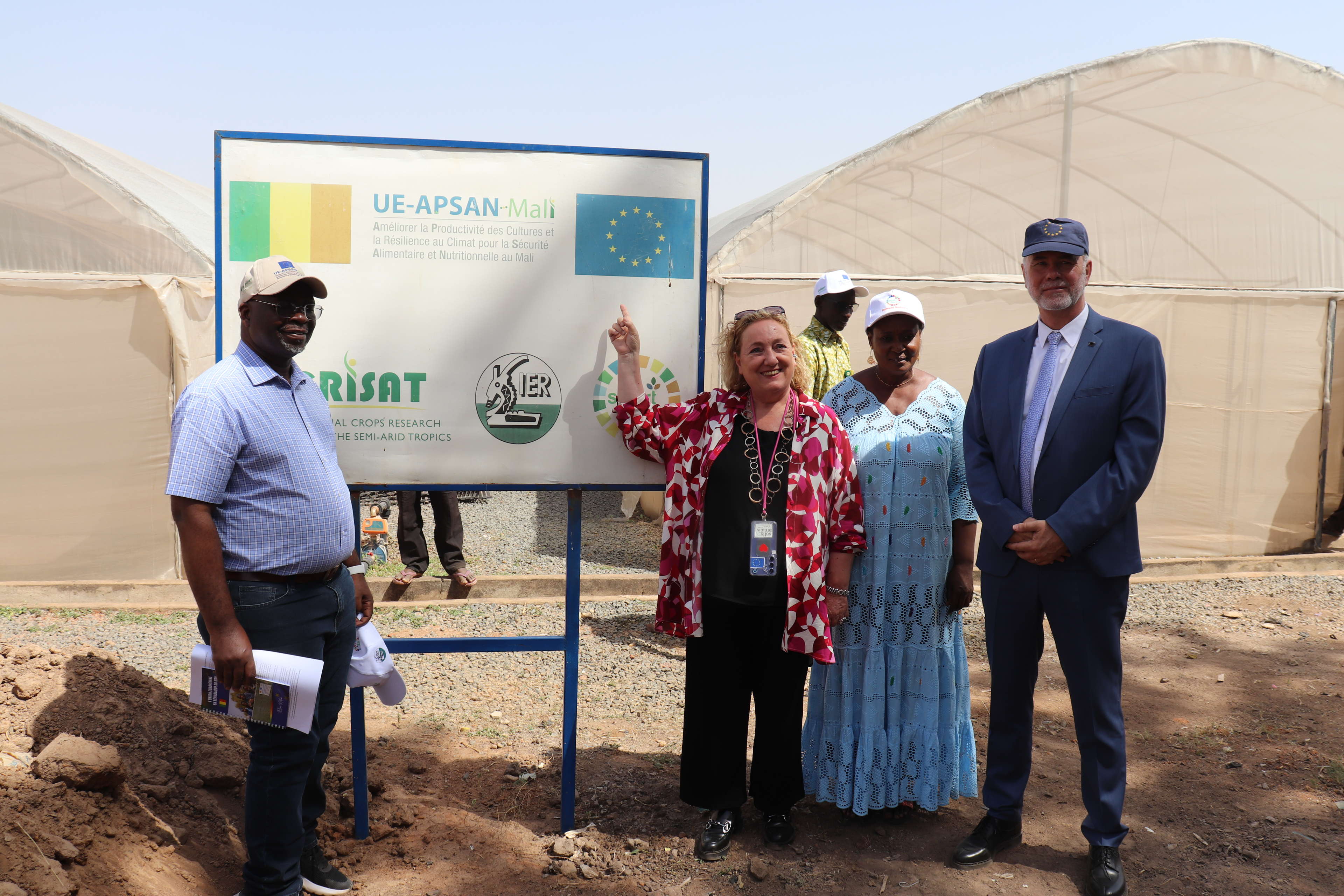 Special Representative of the European Union for the Sahel visits ICRISAT in Mali