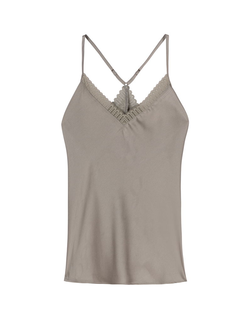 YOUNG 22,99EUR