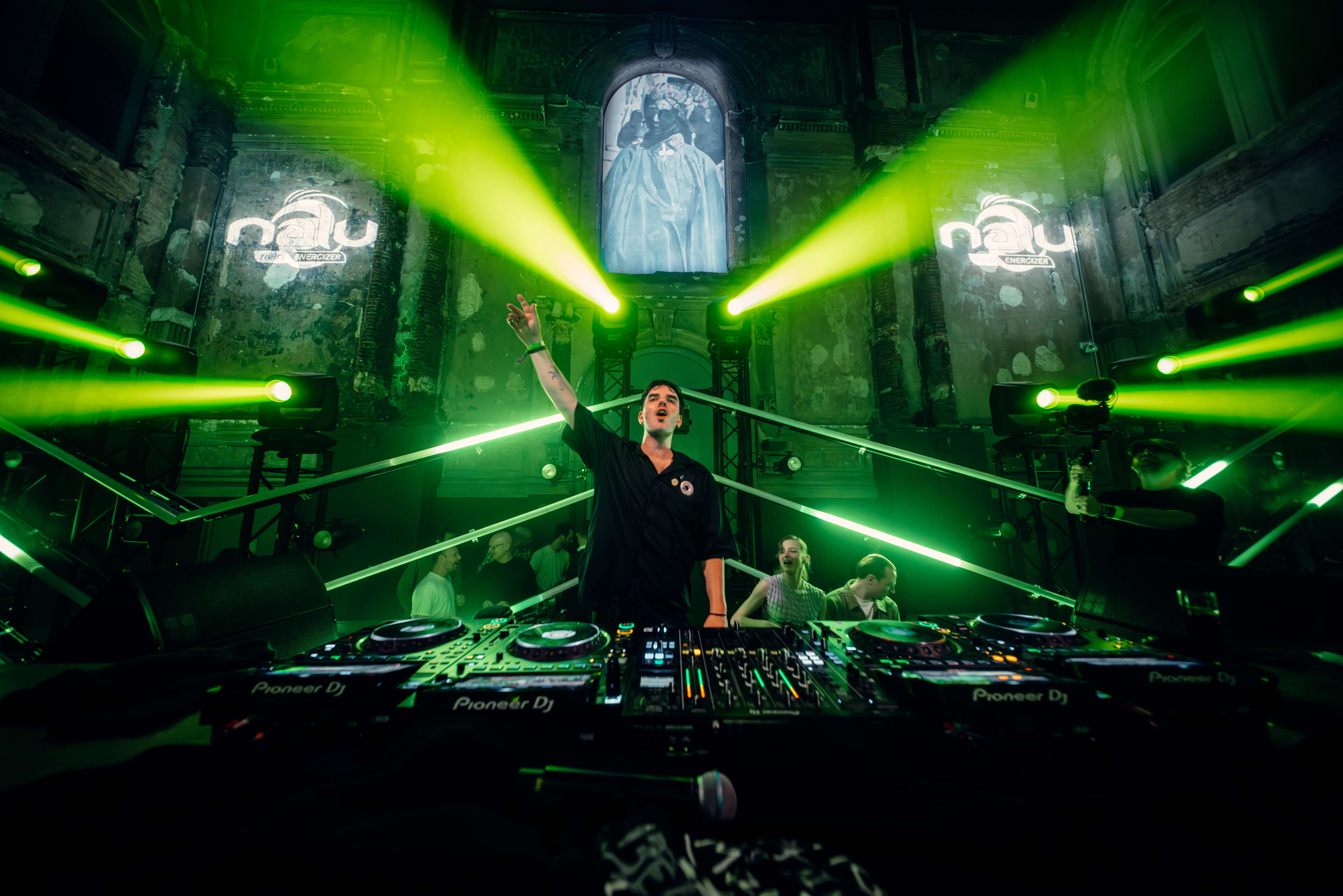 Netsky speelt unieke set in unieke Antwerpse locatie voor Nalu x Netsky Party