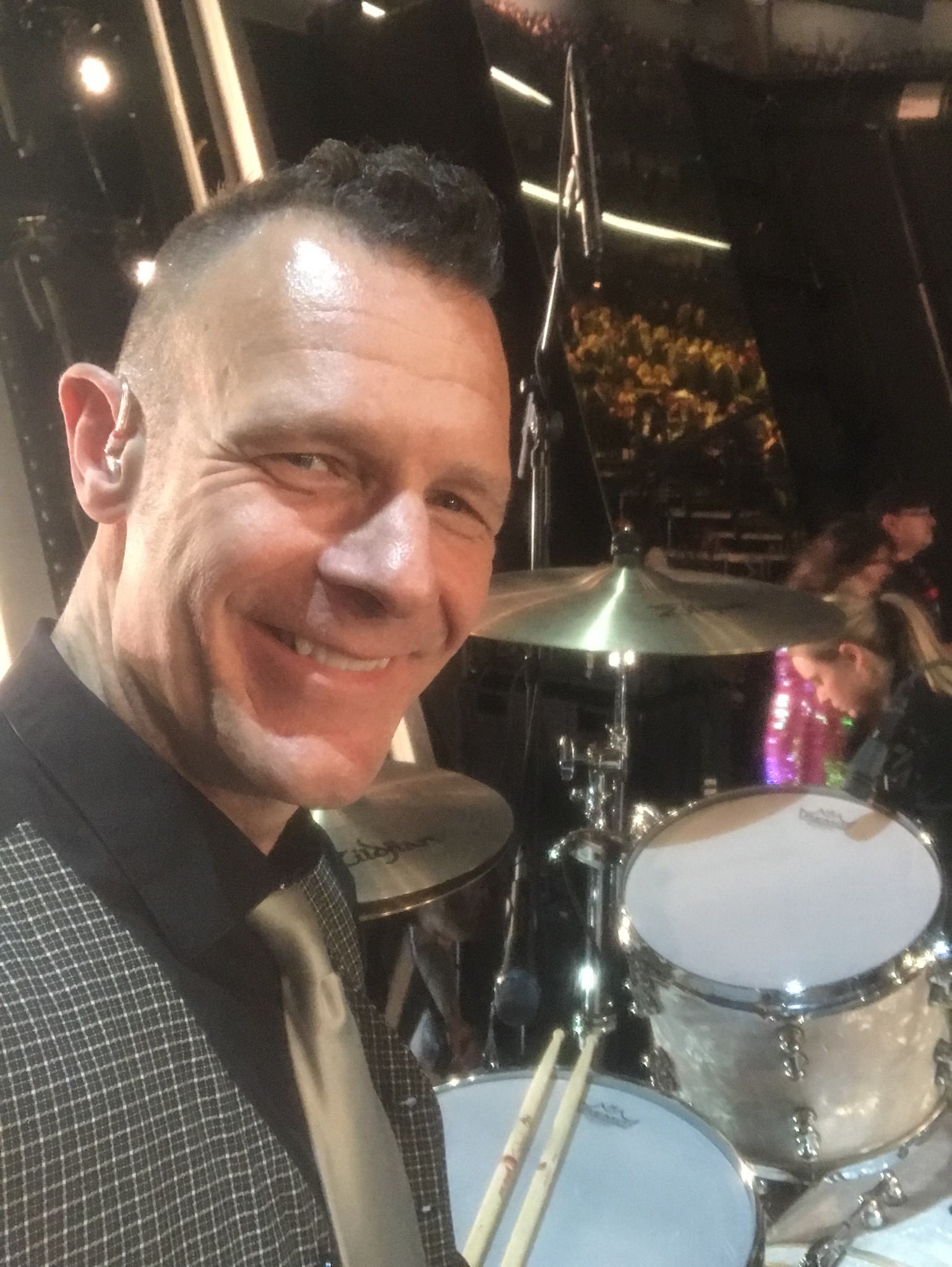 Tracy Broussard, drummer for Blake Shelton, with the Sennheiser IE 500 Pro monitor earphones (photo courtesy Tracy Broussard).
Tracy Broussard, drummer for Blake Shelton, with the Sennheiser IE 500 Pro monitor earphones (photo courtesy Tracy Broussard).
