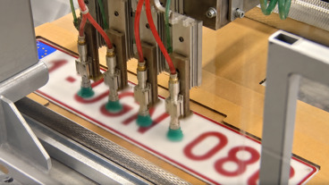 Belgische nummerplaten worden ook komende vijf jaar geproduceerd en geleverd door Bpost 