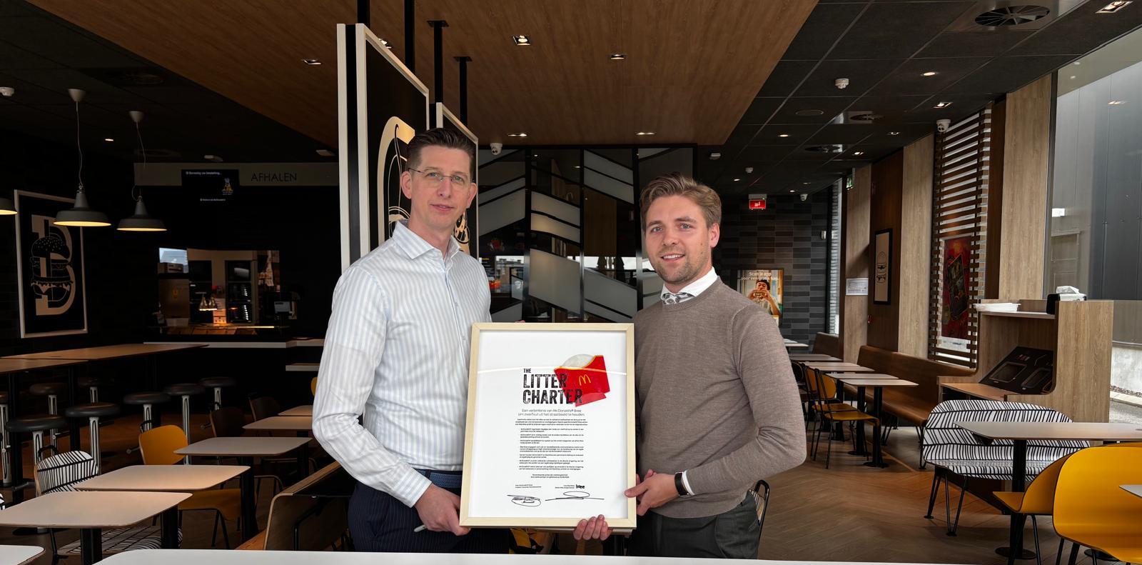 McDonald’s Bree en Stad Bree pakken samen zwerfvuil aan