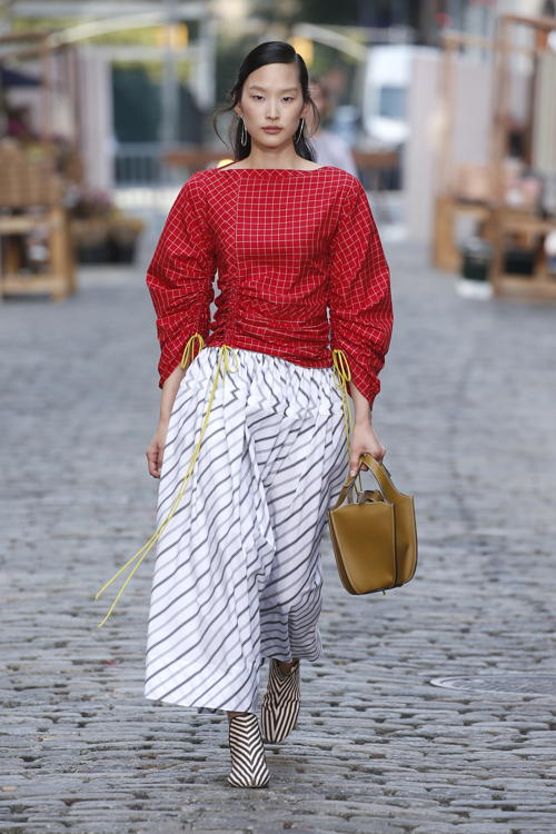 TB_SS22_Look16