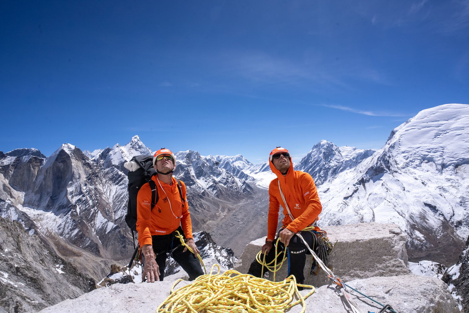 Stephan Siegrist und Jonas Schild in der Shivling Südwand (© Hugo Beguin)