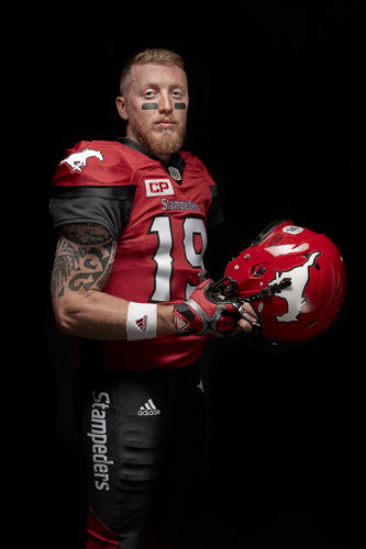 Chandail adidas des Stampeders de Calagry à domicile (Bo Levi Mitchell). Chandail adidas des Stampeders de Calagry à domicile (Bo Levi Mitchell).