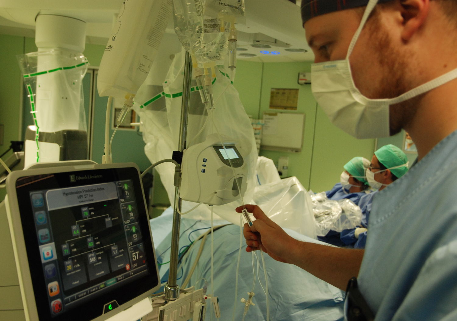 In het UZ Brussel kunnen anesthesisten een bloeddrukval voorspellen dankzij het gebruik van artificiële intelligentie tijdens een operatie