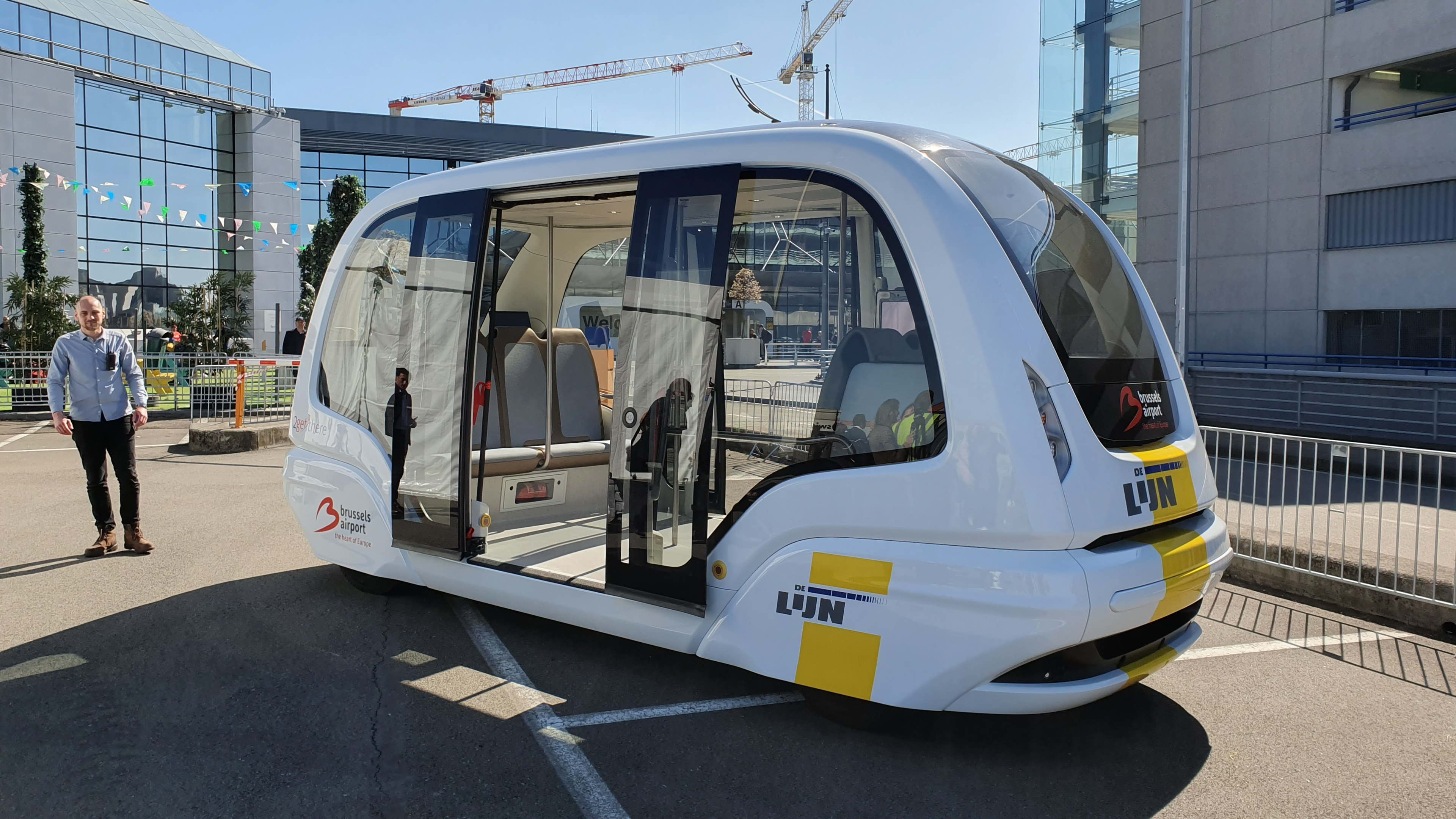 Zelfrijdende shuttlebus De Lijn rijdt voor het eerst op Brussels Airport