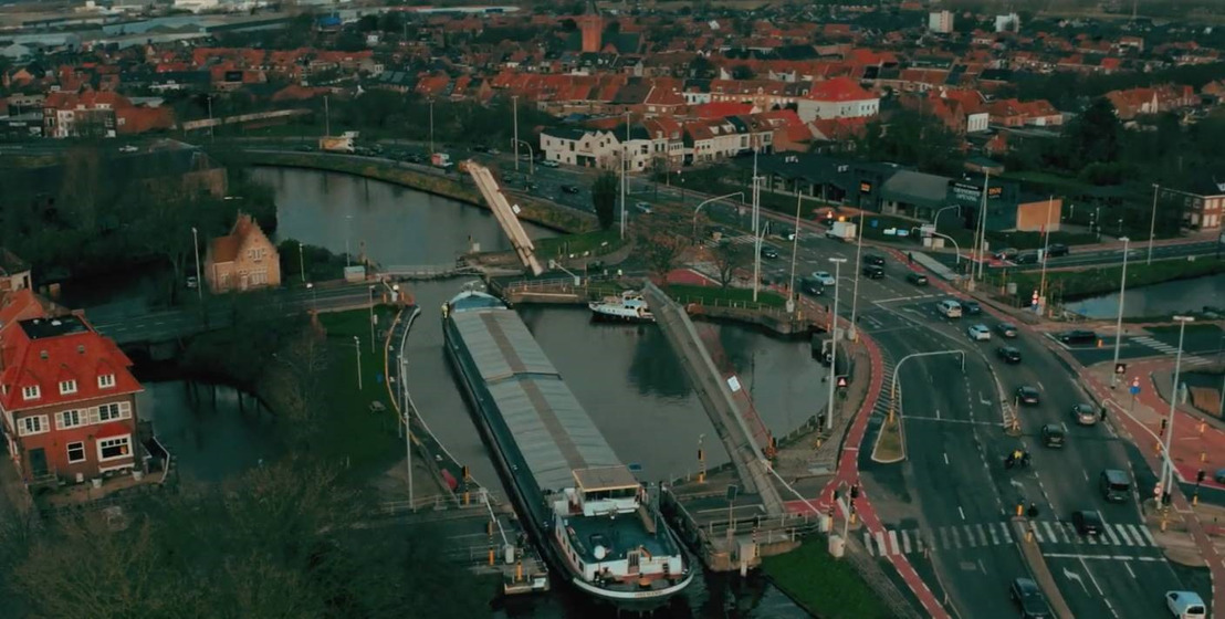 Apzi - Voka roept politici op om binnenvaartverbinding naar West-Vlaamse kusthavens dringend aan te pakken
