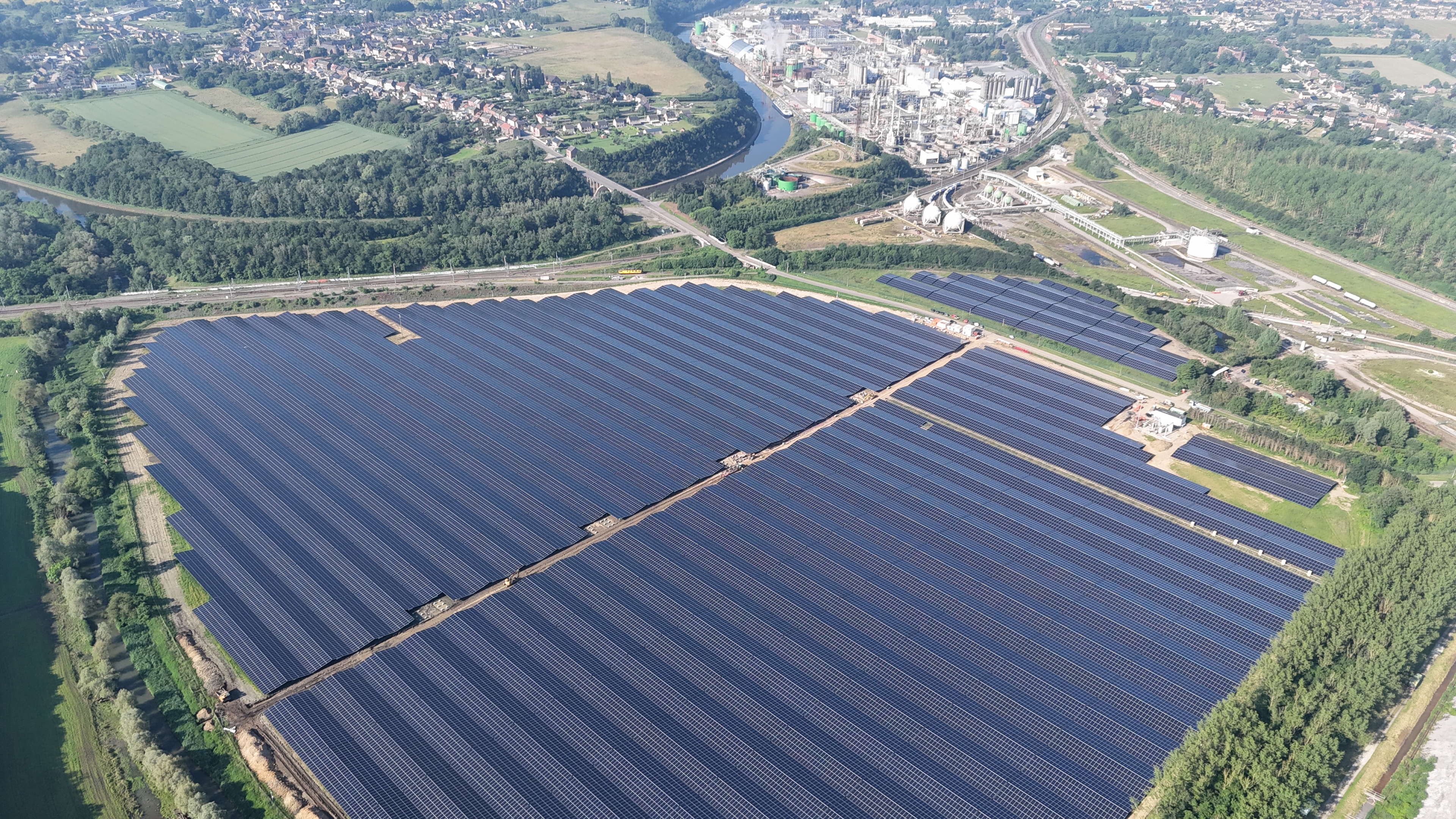 INEOS Inovyn inaugure l'un des parcs solaires les plus grands et les plus à la pointe de Belgique, soutenant ainsi la transition vers le Net Zero en Europe