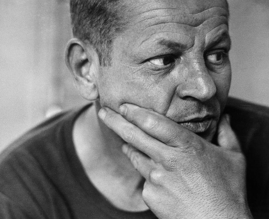Jackson Pollock. Portrait in East Hampton, New York, USA Photo, 1953 AKG253930 © akg-images / Tony Vaccaro Jackson Pollock. Portrait in East Hampton, New York, USA Photo, 1953 AKG253930 © akg-images / Tony Vaccaro