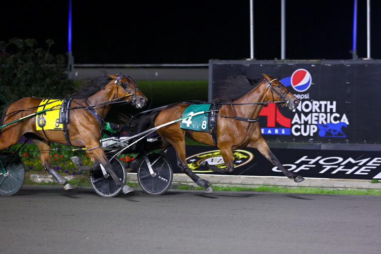 Bond winning an elimination of the Elegantimage. (New Image Media)