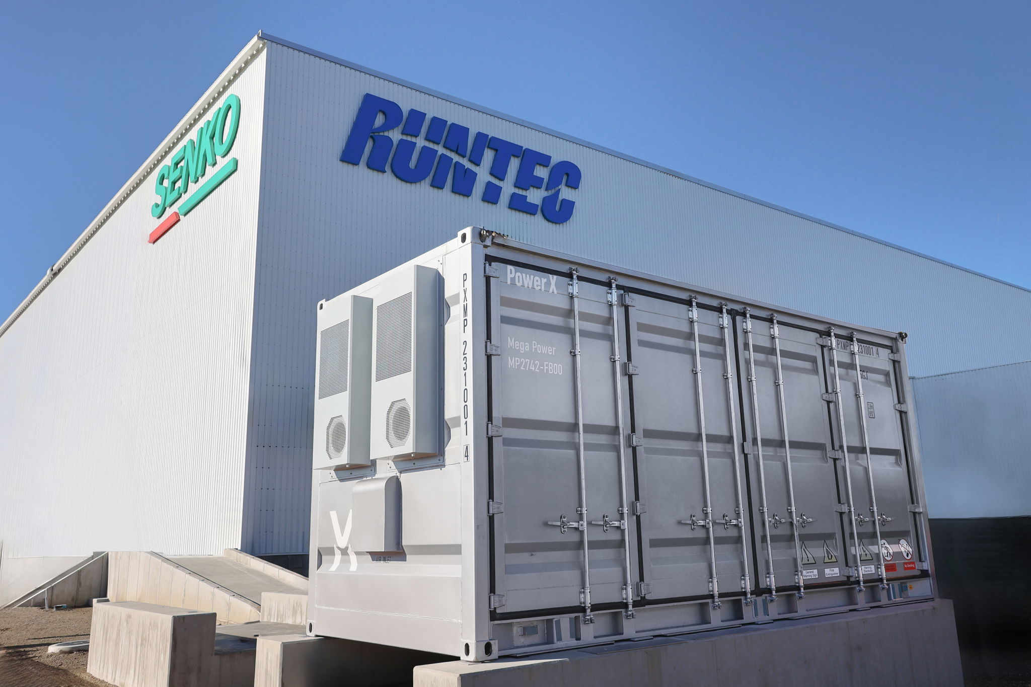 センコーグループ都城物流センター に設置された定置用蓄電池「Mega Power」