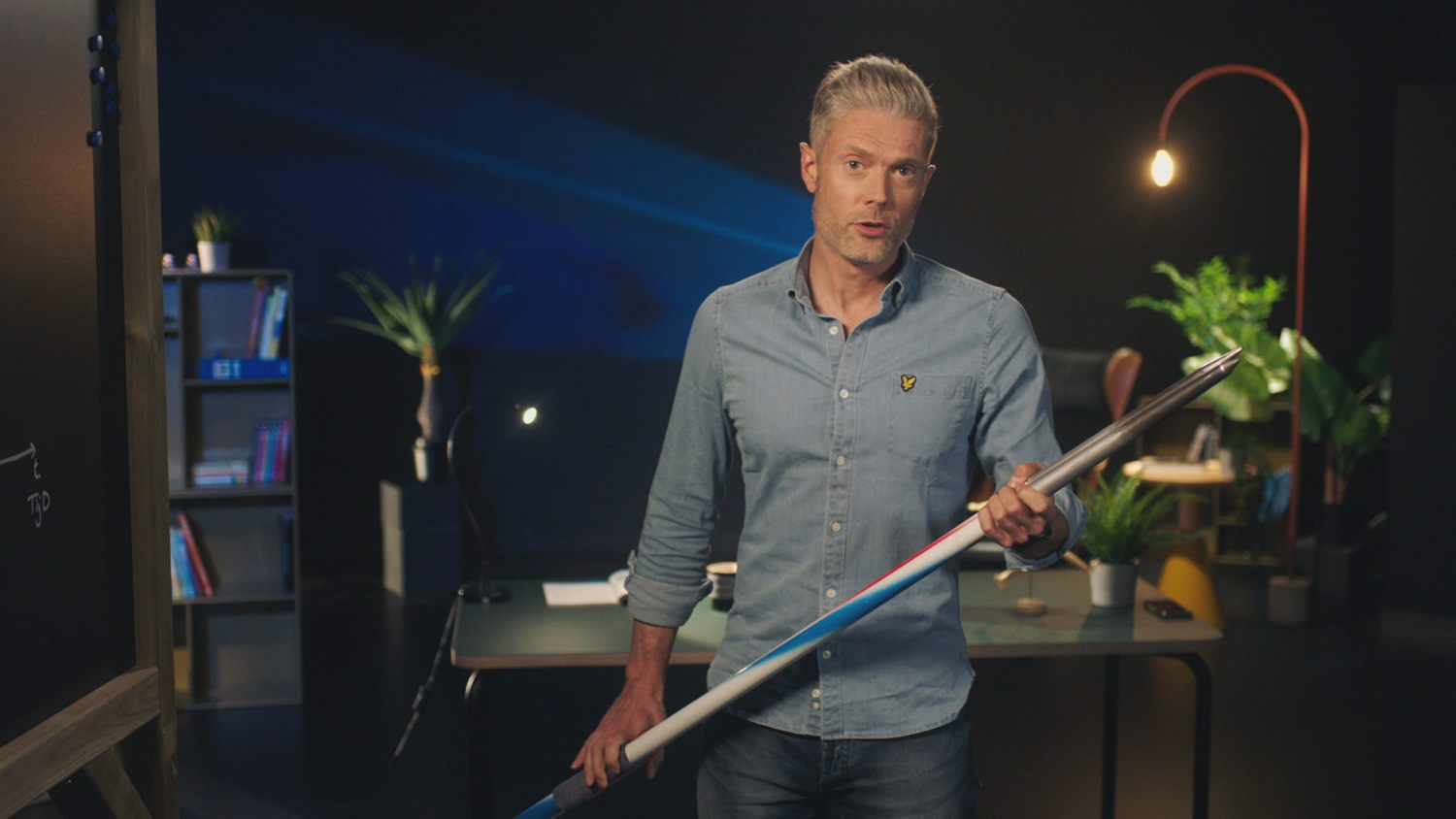 Maarten in de studio - (c) VRT / De Mensen
