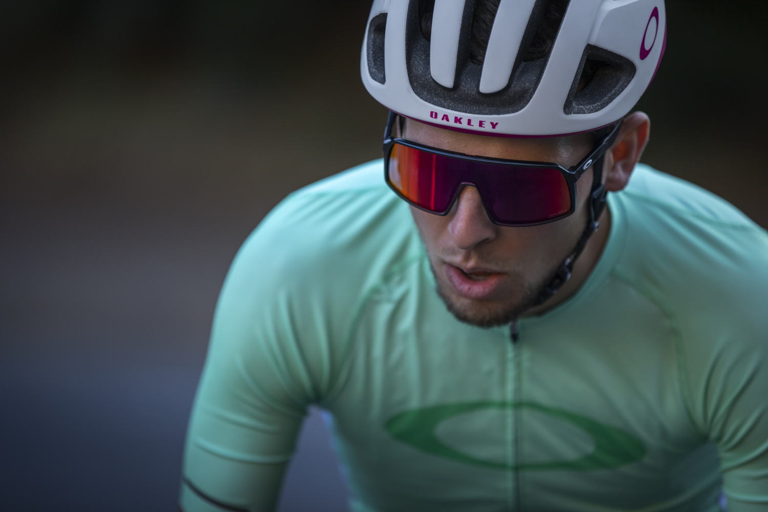 OAKLEY ROAD CYCLING COLLECTION - LIFESTYLE IMAGE (3)