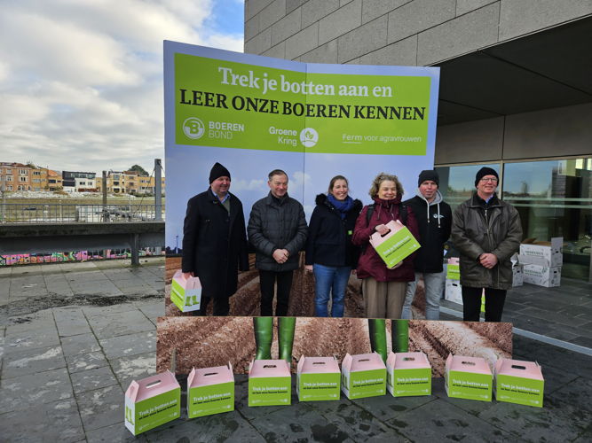 Raadslid Groen met enkele bestuursleden Boerenbond 