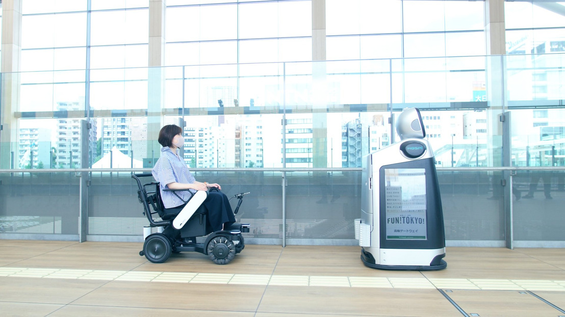 Panasonic prueba sus robots de servicio autónomos en la estación Takanawa Gateway de Tokio
