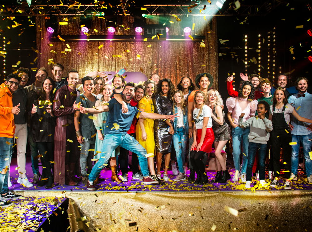 (c) - VRT - Kick-off
