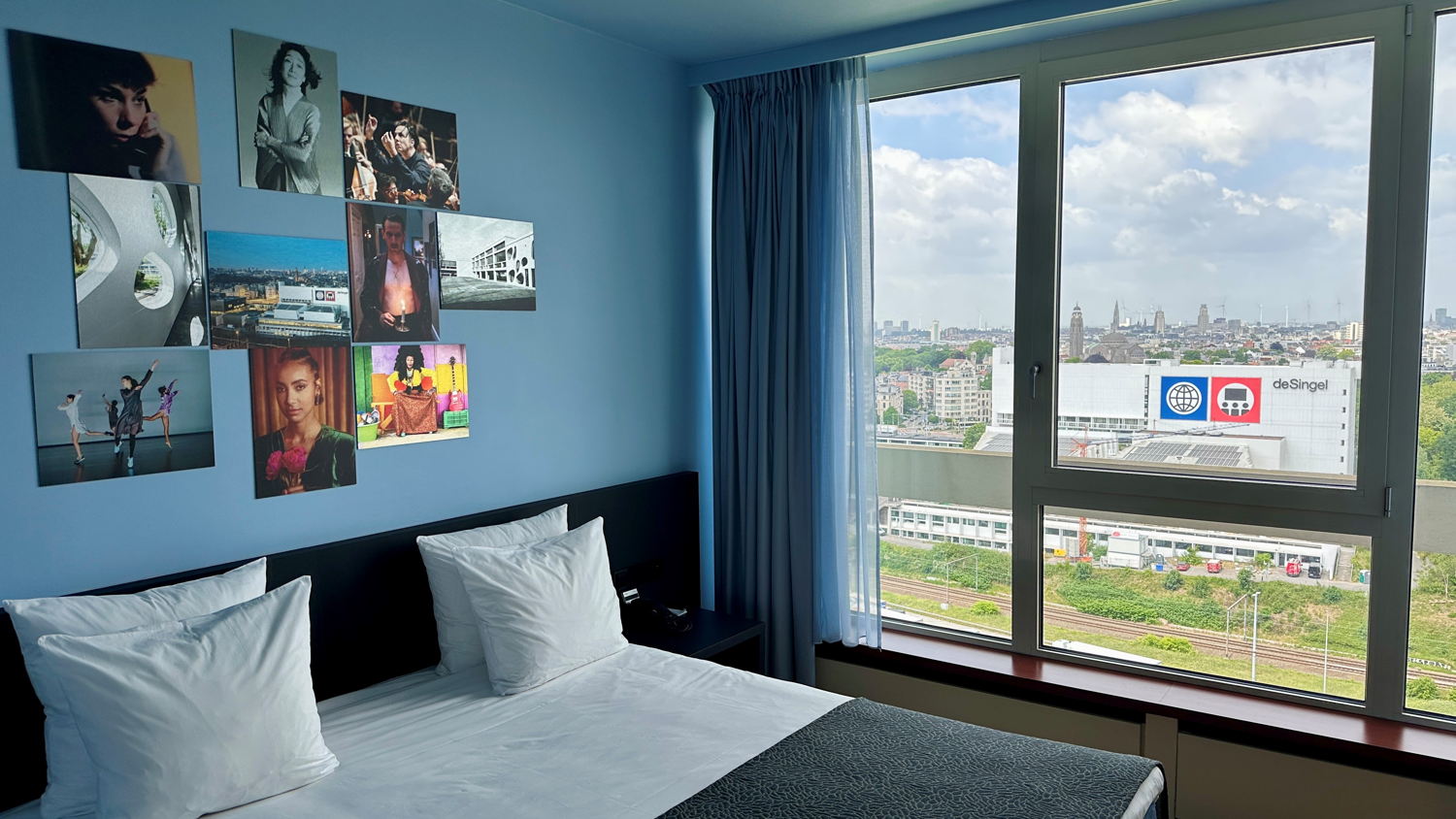 Crown Plaza Antwerp   De Singel Suite (4)