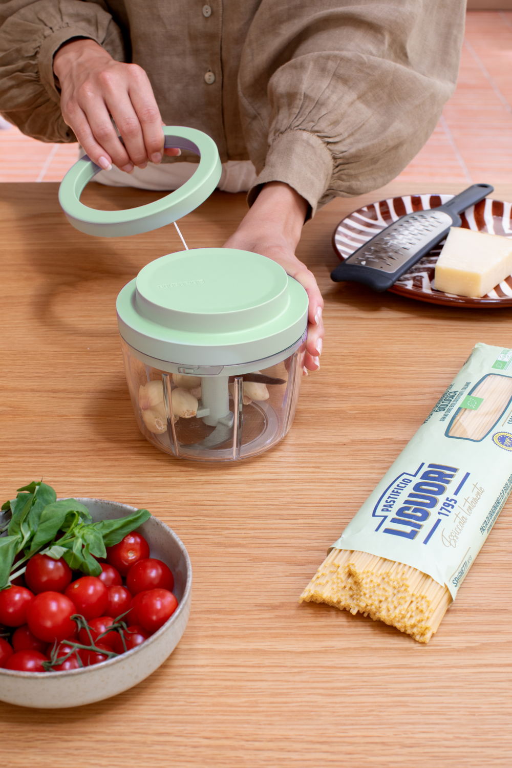 Tasty+ Manual Food Chopper - Jade Green - 8710755145445 Brabantia_6_NR-40928