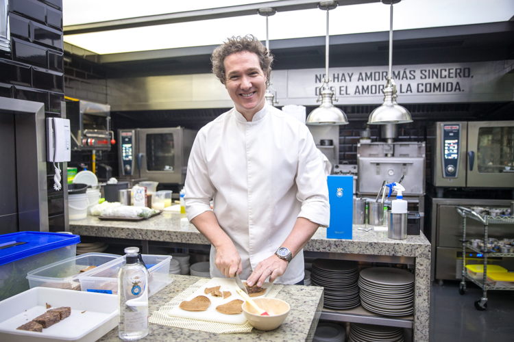 Chef Vicente Torres