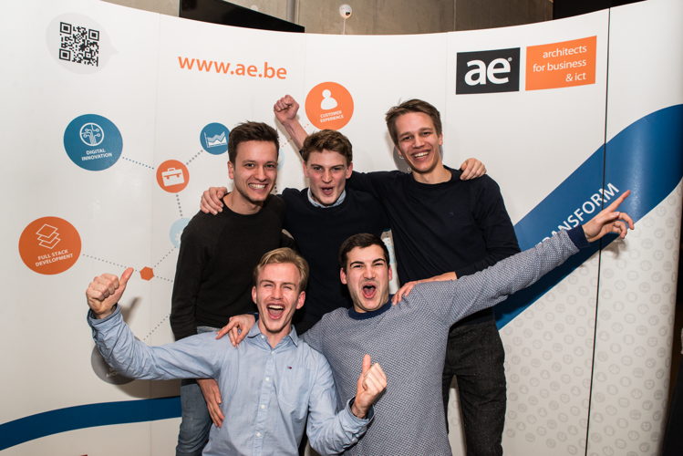 Team Re-bottle (fotografie: Phil Eggen)